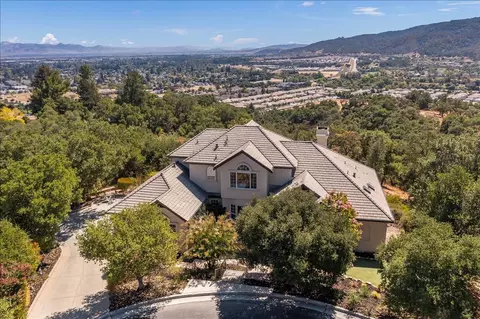 8320 Chantrelle Ct, Gilroy, CA 95020
