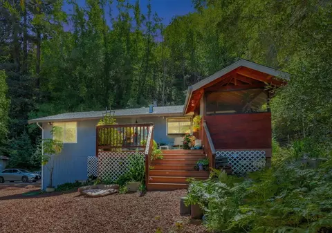 7185 Redwood Retreat Rd, Gilroy, CA 95020