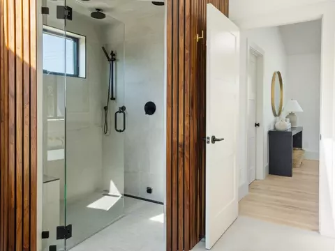 Bath - 3240 N Main St, Soquel, CA 95073 photo 5 of 13