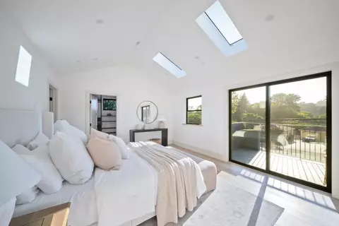 Bedroom - 3240 N Main St, Soquel, CA 95073 photo 1 of 10