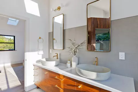 Bath - 3240 N Main St, Soquel, CA 95073 photo 1 of 13