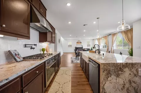 Kitchen - 7101 Hakkan Dr, Gilroy, CA 95020 photo 5 of 5