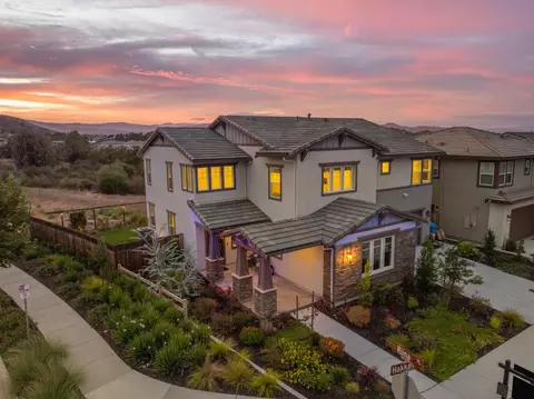 Exterior - 7101 Hakkan Dr, Gilroy, CA 95020 photo 2 of 12