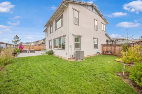 Exterior - 7101 Hakkan Dr, Gilroy, CA 95020 photo 7 of 12