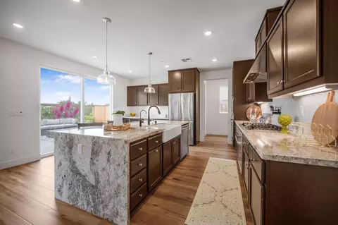 Kitchen - 7101 Hakkan Dr, Gilroy, CA 95020 photo 2 of 5