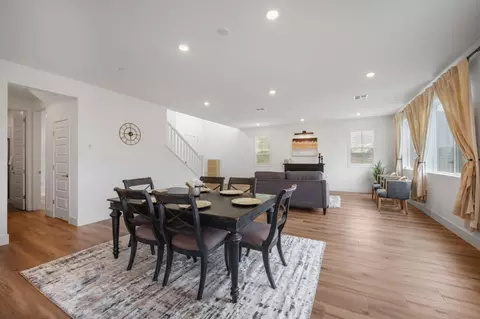 Dining - 7101 Hakkan Dr, Gilroy, CA 95020 photo 2 of 2