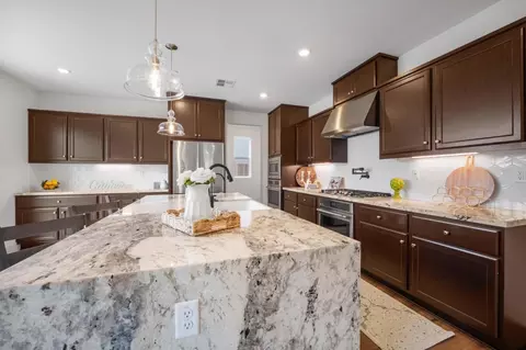 Kitchen - 7101 Hakkan Dr, Gilroy, CA 95020 photo 4 of 5