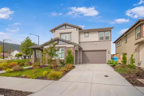 Exterior - 7101 Hakkan Dr, Gilroy, CA 95020 photo 8 of 12