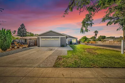 227 Martinvale Ln, San Jose, CA 95119
