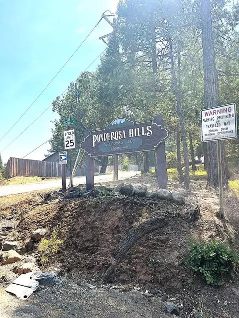 137 Deerhaven Dr, Tuolumne, CA 95379