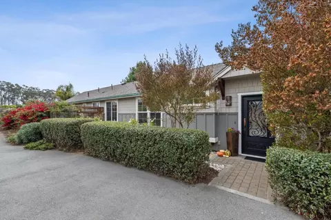 484 Poplar St, Half Moon Bay, CA 94019