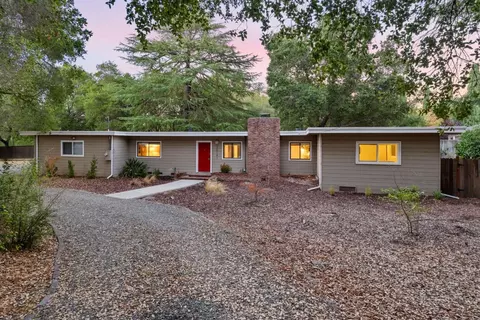 20141 Mendelsohn Ln, Saratoga, CA 95070