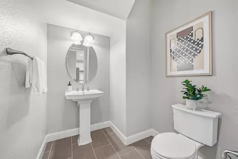 1087 E Duane Ave, Sunnyvale, CA 94085 photo 12