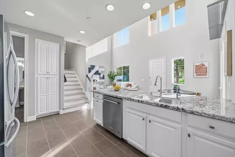 1087 E Duane Ave, Sunnyvale, CA 94085 photo 11