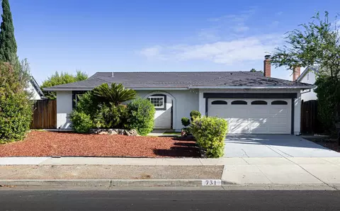 731 Los Huecos Dr, San Jose, CA 95123