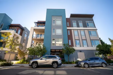 708 Eppleton Ln 204, Foster City, CA 94404