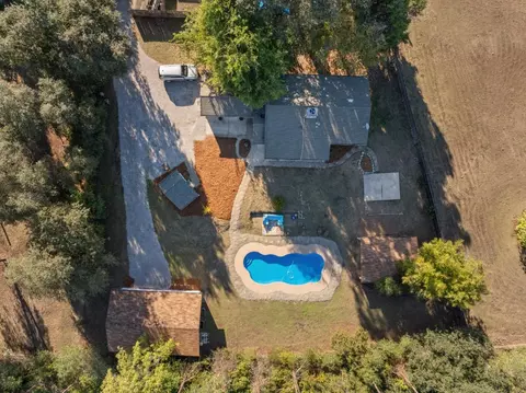 5367 Rosswood Ln, Redding, CA 96001 photo 3