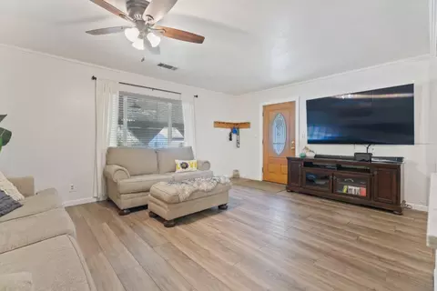 5367 Rosswood Ln, Redding, CA 96001 photo 8