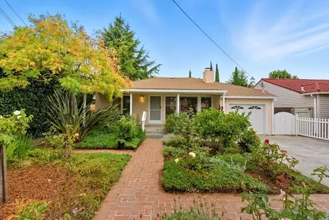 811 10th Ave, Redwood City, CA 94063