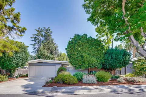 2440 Alvin St, Mountain View, CA 94043