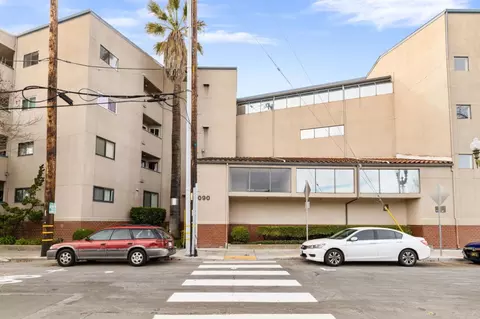 1090 Main St 401, Redwood City, CA 94063