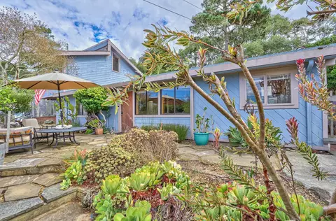 979 Syida Dr, Pacific Grove, CA 93950