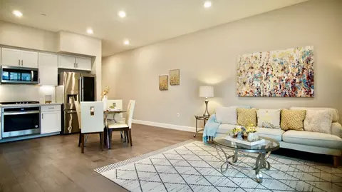 338 Llano De Los Robles Ave 3, San Jose, CA 95136