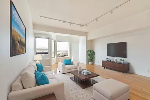 6363 Christie Ave 2122, Emeryville, CA 94608