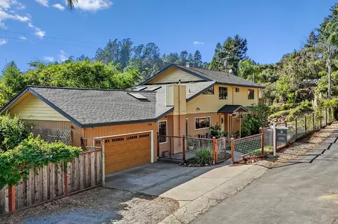 Exterior - 175 Merry Ln, Aptos, CA 95003 photo 2 of 19