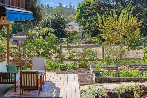 Exterior - 175 Merry Ln, Aptos, CA 95003 photo 9 of 19