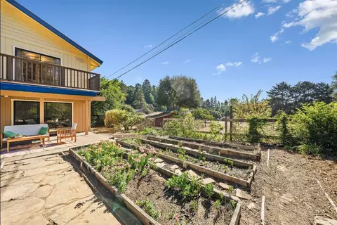 Exterior - 175 Merry Ln, Aptos, CA 95003 photo 11 of 19