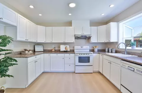 6025 Radcliffe Ave, Newark, CA 94560 photo 9