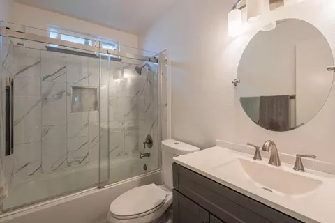 Bath - 8340 Forest St, Gilroy, CA 95020 photo 2 of 2
