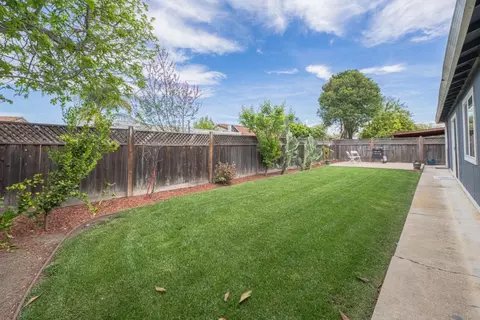 Exterior - 8340 Forest St, Gilroy, CA 95020 photo 6 of 7
