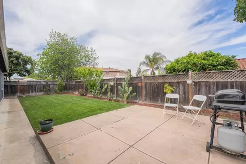 Exterior - 8340 Forest St, Gilroy, CA 95020 photo 4 of 7