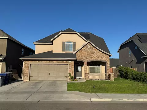 3329 N Shelly Ave, Fresno, CA 93727