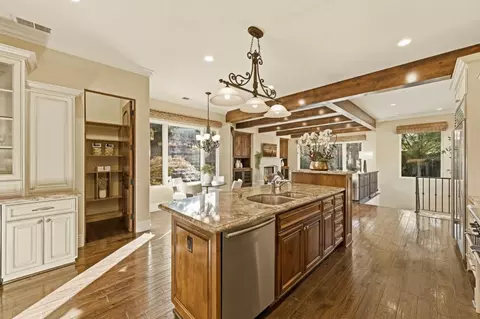 Kitchen - 484 Cherry Ave, Los Altos, CA 94022 photo 2 of 8