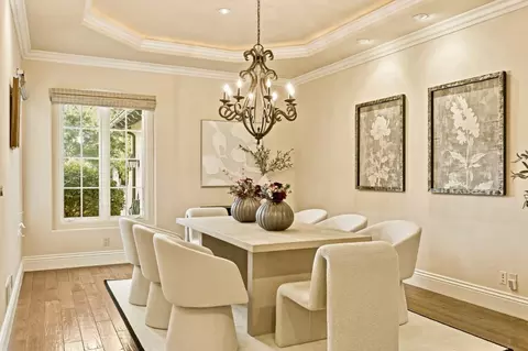 Dining - 484 Cherry Ave, Los Altos, CA 94022 photo 2 of 6