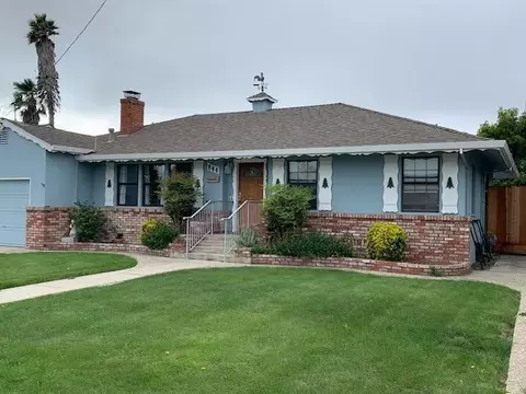 844 Capistrano Dr, Salinas, CA 93901 photo 1