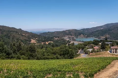 18590 Black Rd, Los Gatos, CA 95033