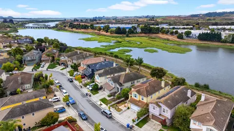 41 Pelican Dr, Watsonville, CA 95076