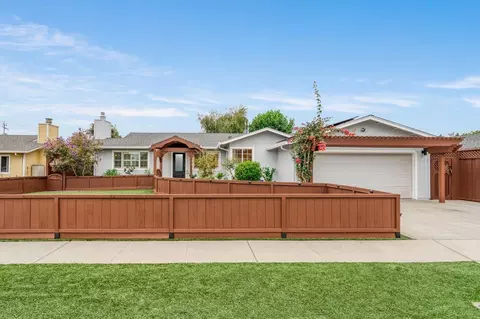 2257 Juan Pablo Ln, Santa Cruz, CA 95062