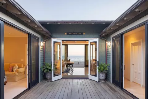 553 Beach Dr, Aptos, CA 95003