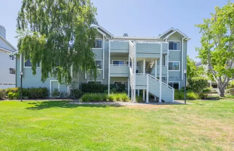 41 Grandview St 605, Santa Cruz, CA 95060