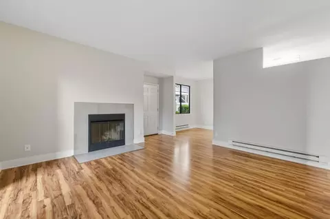 113 Schooner Ct, Richmond, CA 94804