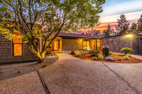 800 Rancho Prieta Rd, Los Gatos, CA 95033