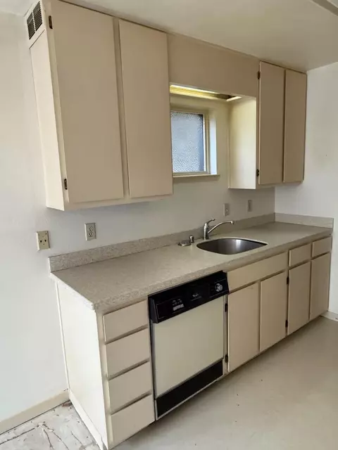 455 Pine Ave, Half Moon Bay, CA 94019 photo 3