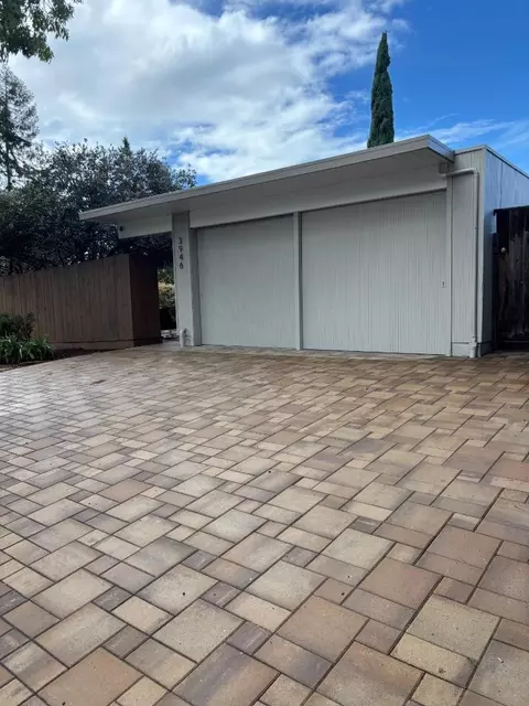3946 Louis Rd, Palo Alto, CA 94303