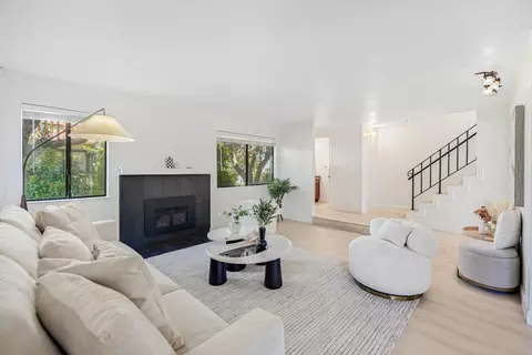 154 Granada Dr, Mountain View, CA 94043 photo 5