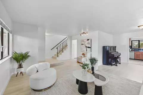 154 Granada Dr, Mountain View, CA 94043 photo 10